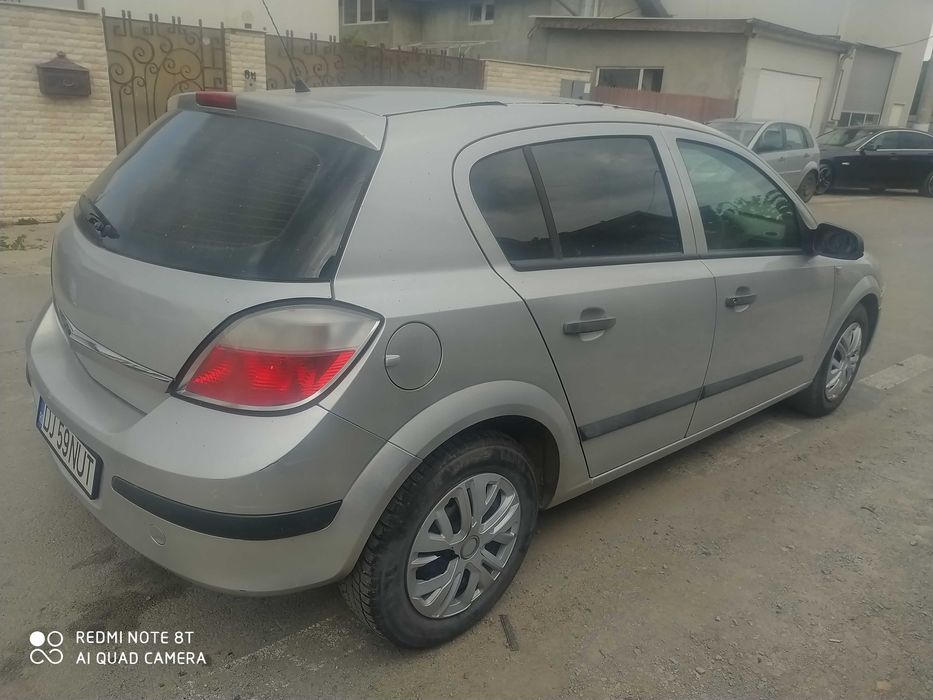 Dezmembrez Opel AstraJ j/ H