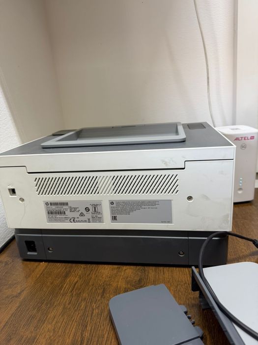 Продам принтер HP neverstop laser 1000a