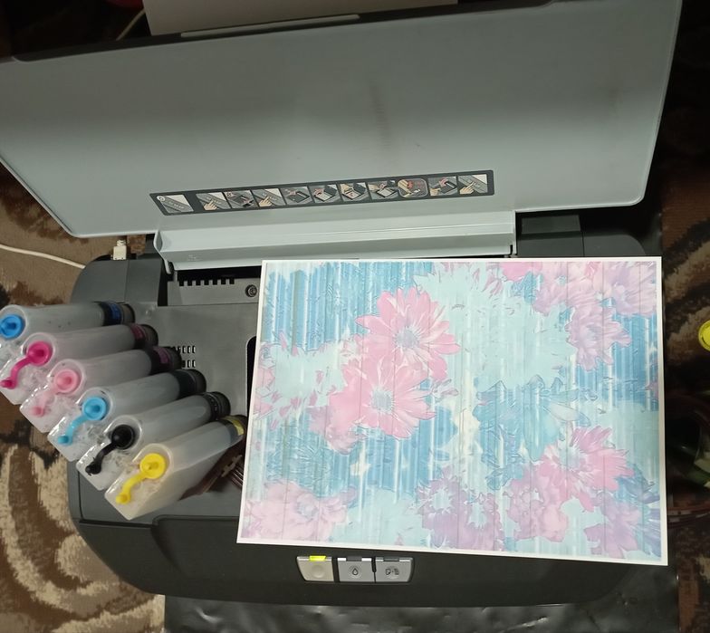 Цветной принтер  Epson R 270 б/у