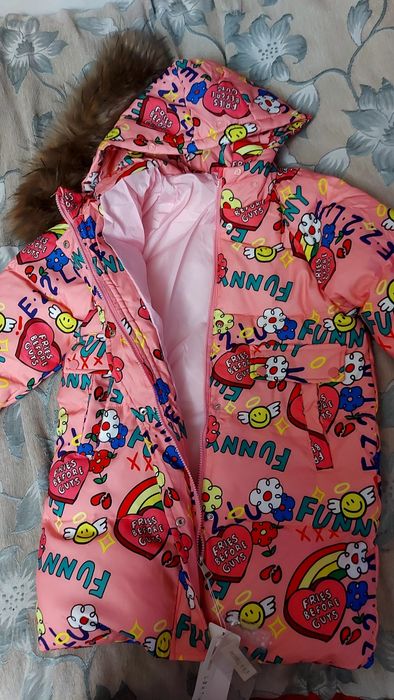 Зимняя куртка на девочку 7-8 лет