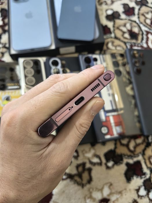 Samsung Galaxy S22 Ultra 12/256 гб
