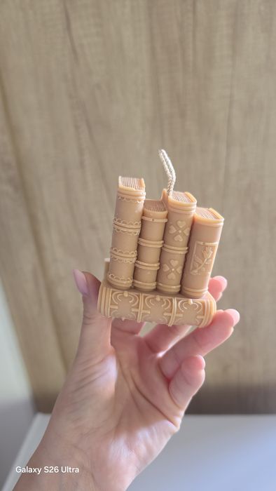 Lumânare hand made cărți !