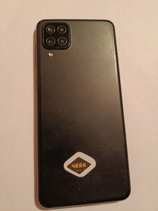 Продам 2 сломанных телефона