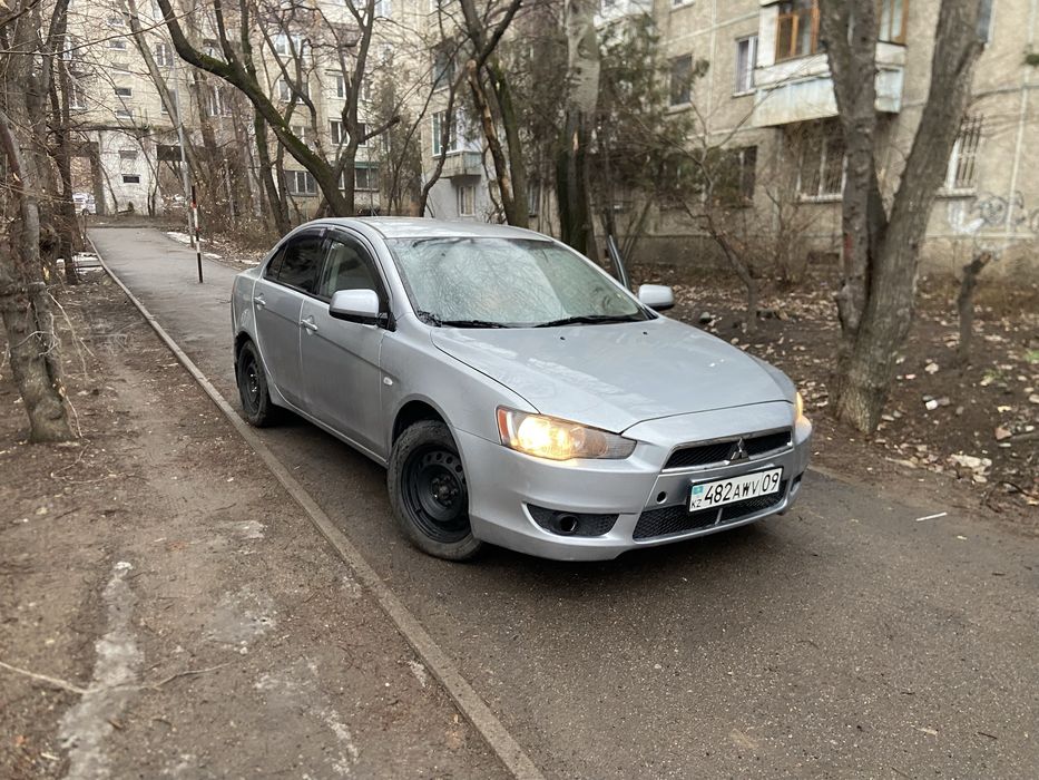 Lancer 2010 года 1.5