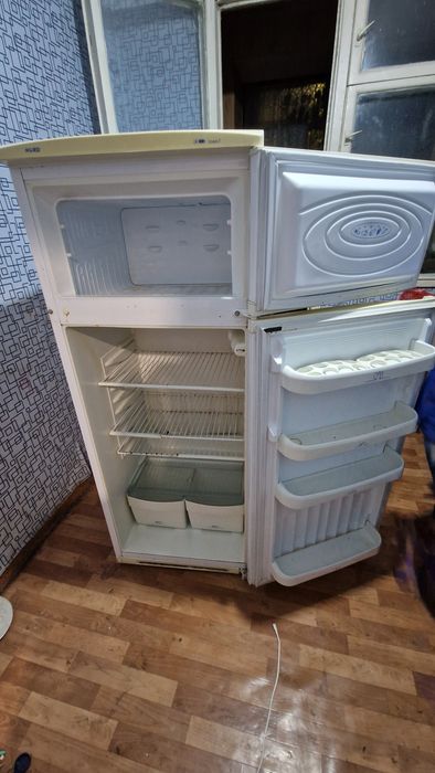 Неработающий холодильник