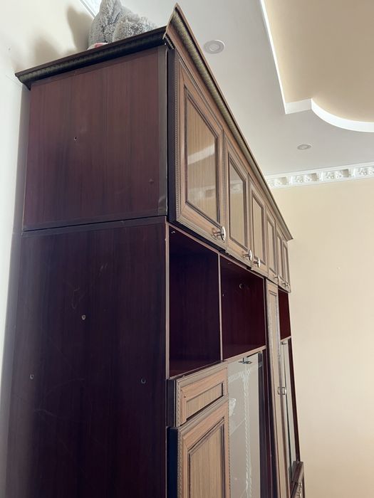 Shkaf stenka holati yaxshi