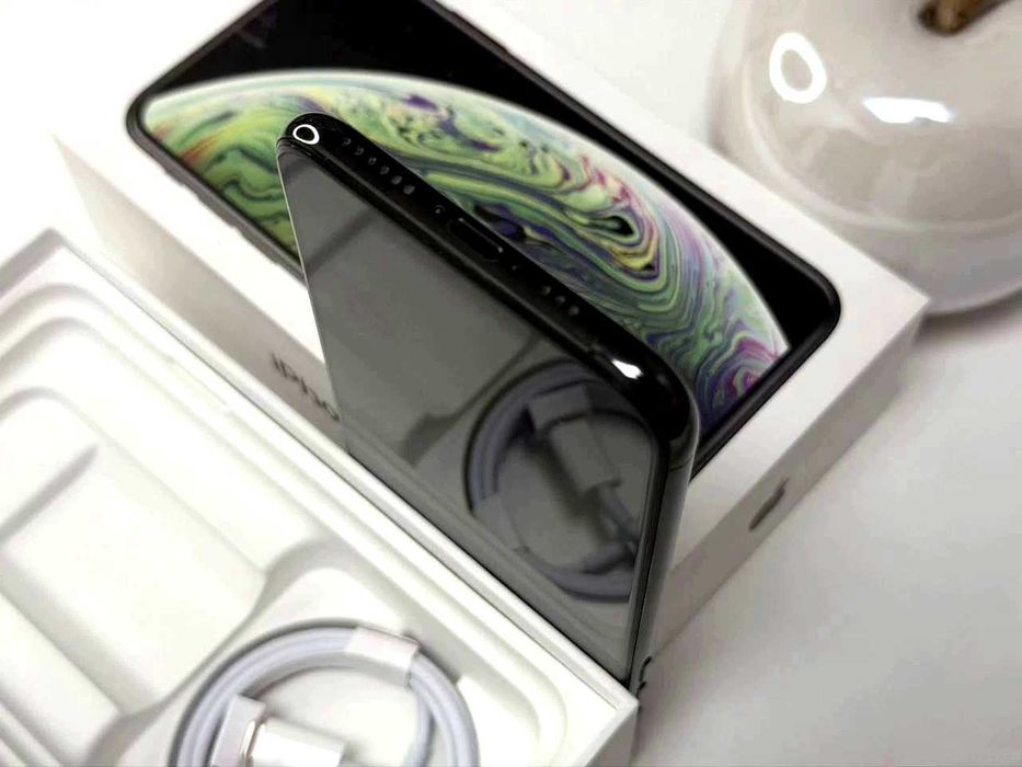 iPhone Xs Space Gray в идеальном состоянии