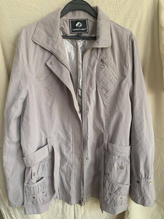 Ветровка женская