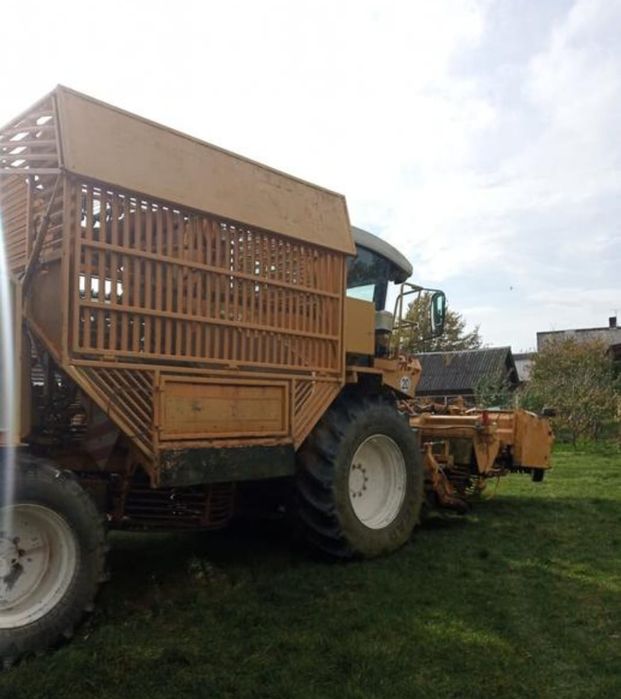 Свёклоуборошны комбайн