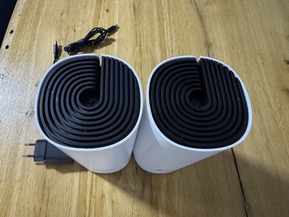 2 x TP-LINK Deco M4 AC1200 Wireless Mesh