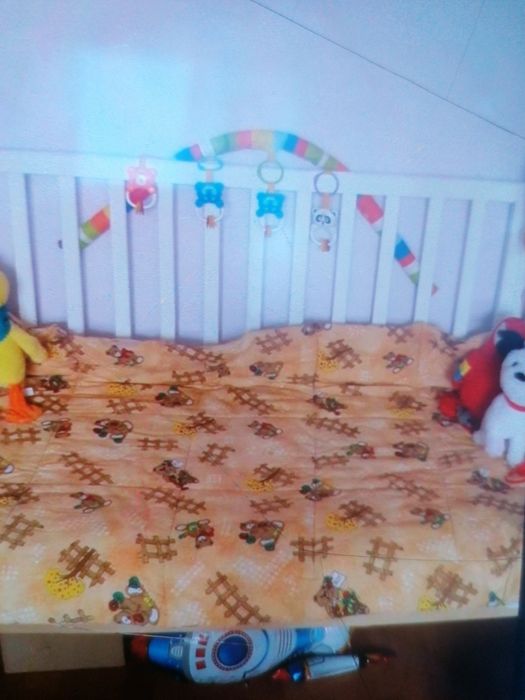 Pătuț 0-4 ani cu saltea