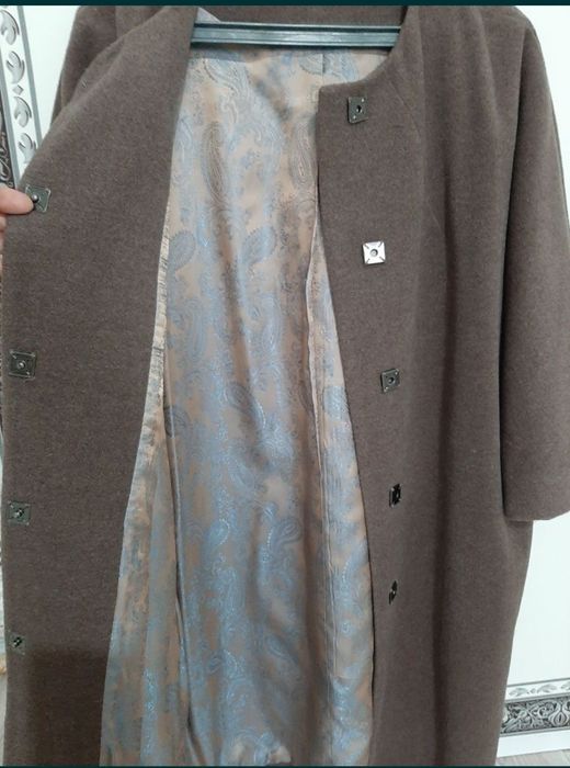 Продам пальто новое