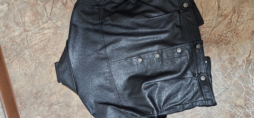 Продам    куртку