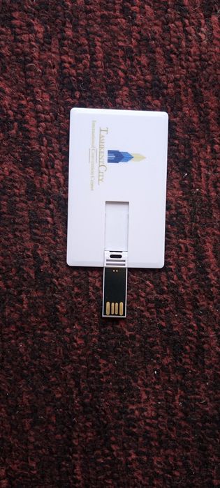 Флешка 8 гигабайт