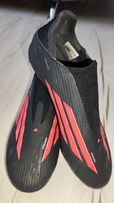 Футболни обувки Nike Adidas