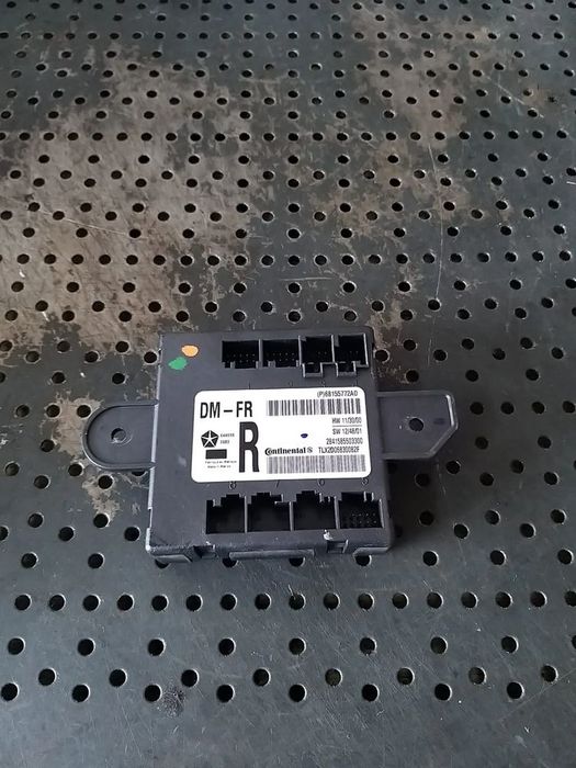 Modul calculator usa dreapta fata jeep grand cherokee 4 wk wk2 p68155772ad 2841585503300