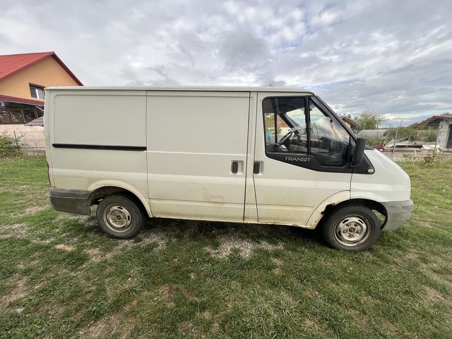 Vând Ford Transit