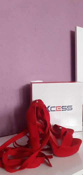 Официални обувки