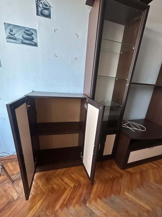 Секция с гардероб и шкафчета за спалня