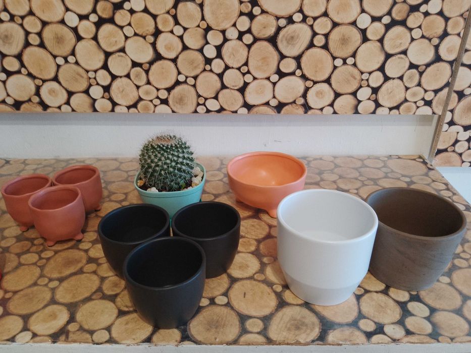 продавам работни саксии и керамични кашпи