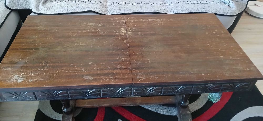 Холна маса,стабилна,от дърво