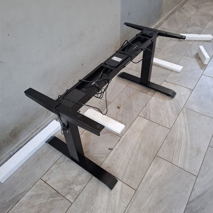 Birou/masa reglabila electric