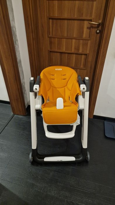Scaun de masa 2 in 1 Peg Perego, Siesta Follow Me, Arancia