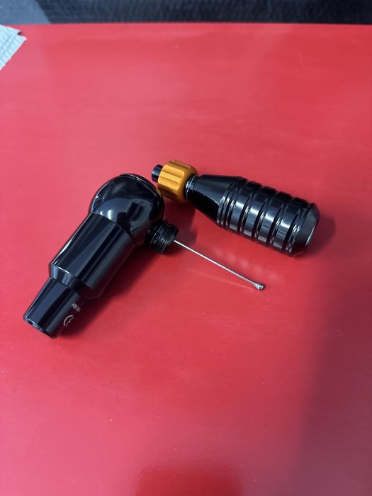 Aparat de tatuat Cheyenne Thunder + grip + cable