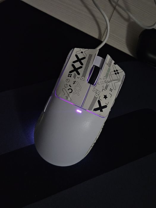 Продам игровую мышку Attack Shark x11