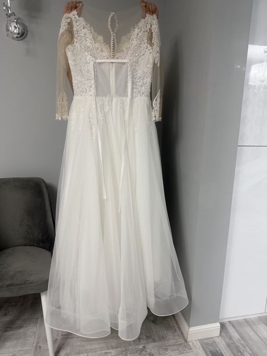 Vand rochie de mireasa !
