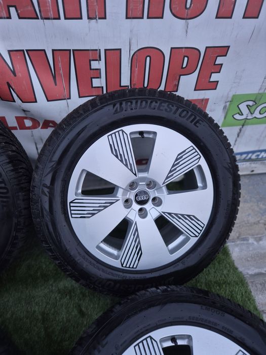 Jante R 19 5x112 cu 255 55 19 Bridgestone 2025, Audi E-tron, Q8, Touareg, impecabile