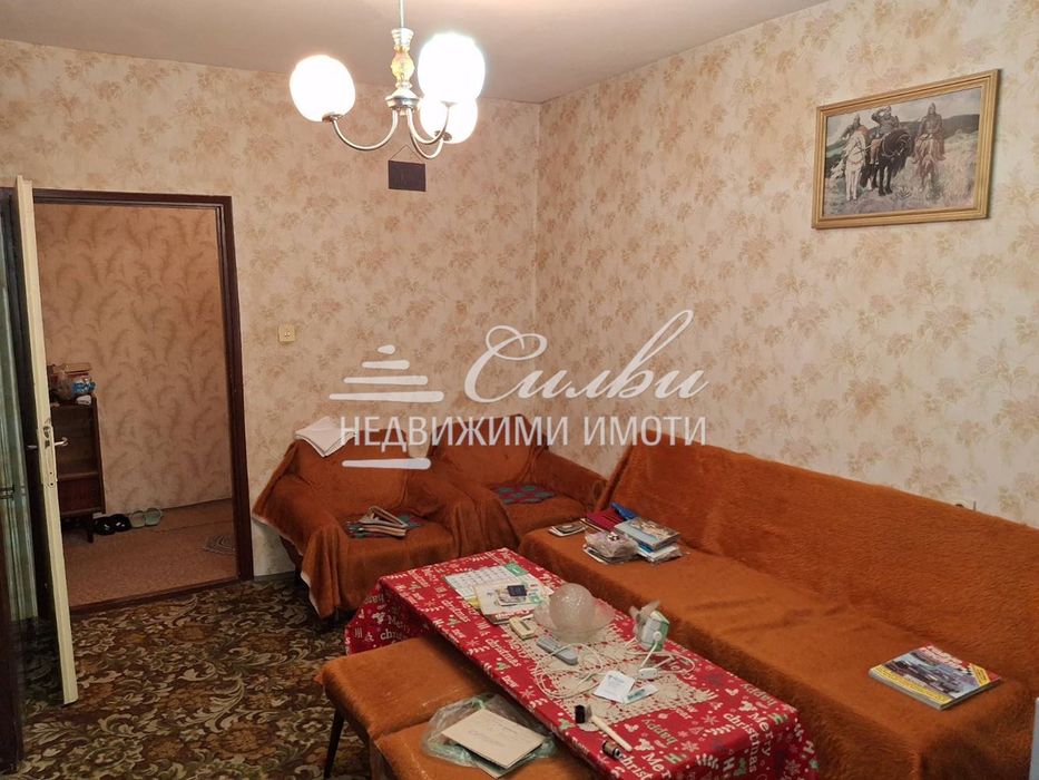 Продава се Тристаен апартамент в Търговище, Запад 2 - 77 кв.м за 517 €/кв.м - Снимка #1