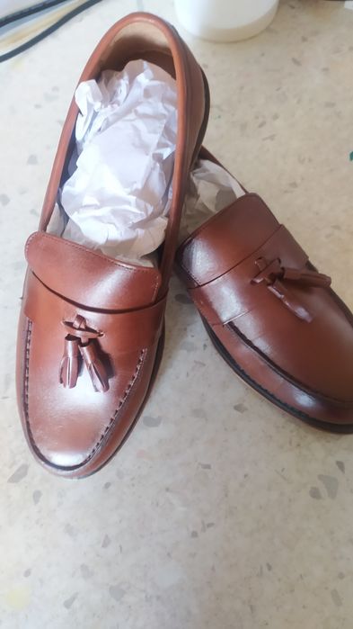 Продается новые мужские кожаные лоферы