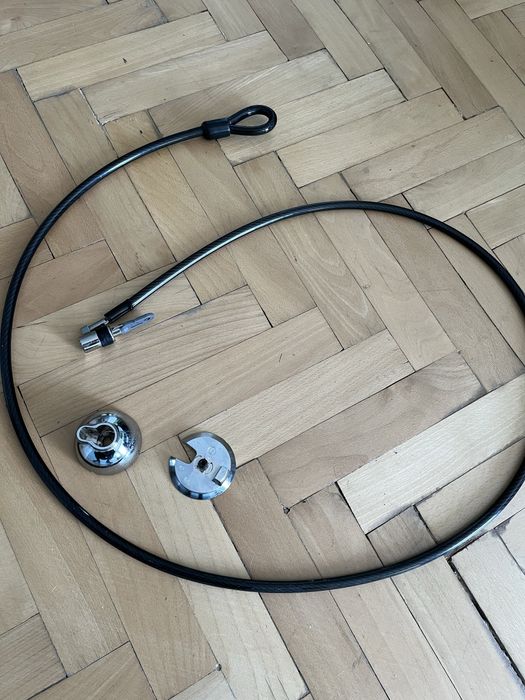 KENSINGTON SafeDome монтирана заключваща стойка за iMac