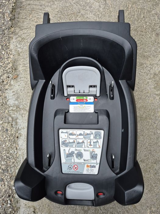 Vând scoică Stokke cu isofix