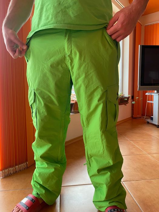 Сноуборд якета и панталони на ниски цени