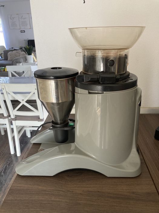 Rasnita Cunill Brasil modificata