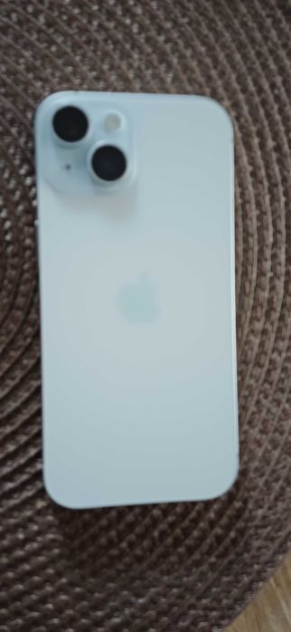 Продавам iPhone 15