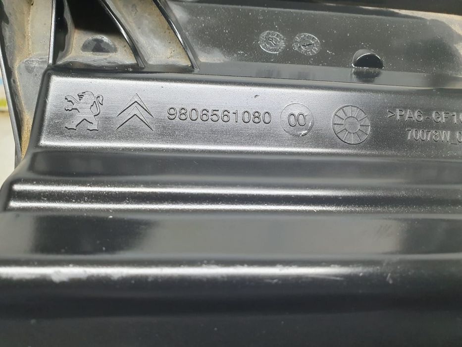 Carcasa filtru aer 9806561080 1.6 hdi BHZ Citroen C4 Picasso 2 [2013