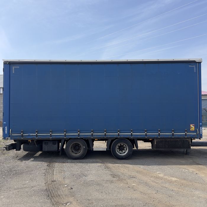 Mercedes Actros паравоз