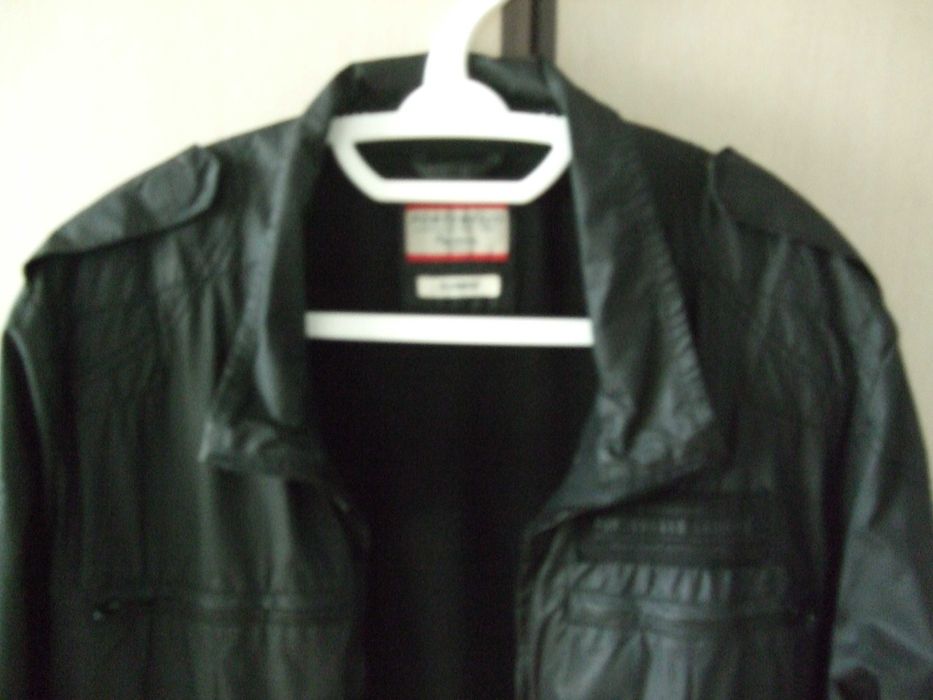 Тънко яке Pepe Jeans