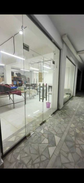 Продается коммерческое помещение 72 м  Сергели  возле Машиного базара