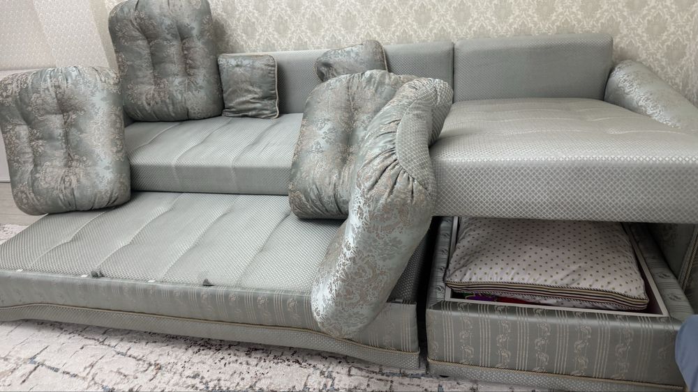 Продам угловой диван