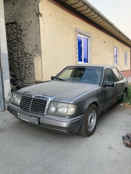 Mercedes Bemz W124