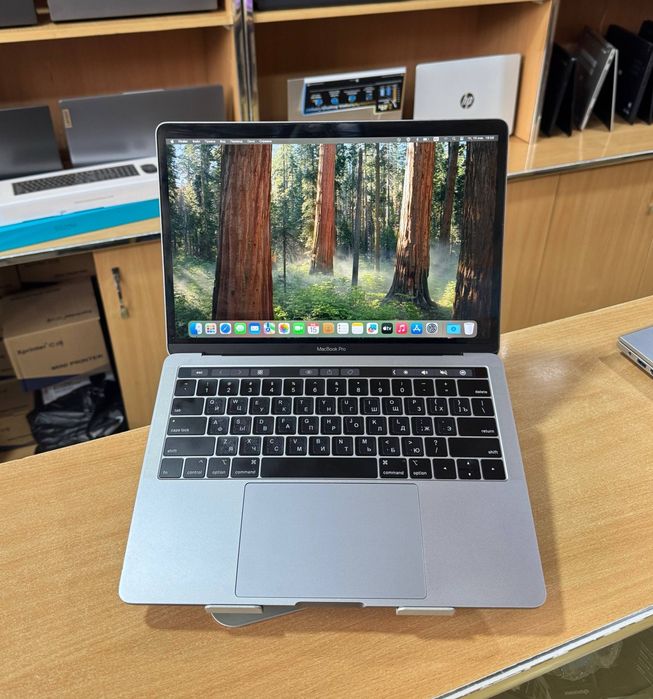 Macbook pro  sotiladi 16/512gb