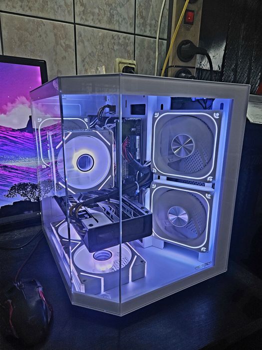 Unitate PC Gaming i3 12100f video 8GB RX 580 16GB RAM SSD