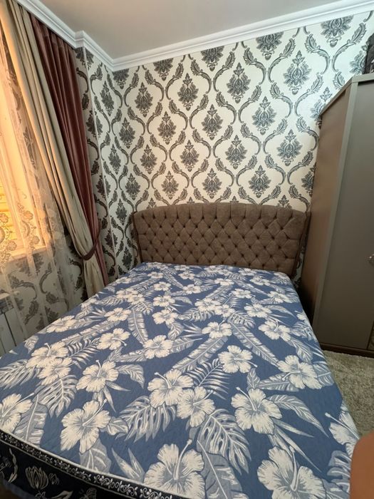 Спальные гарнитуры