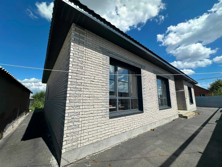 Продам дом в районе Костанай Плазы. Торг