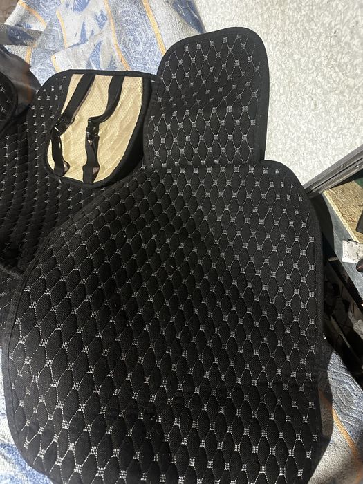 Чехлы на автомобиль