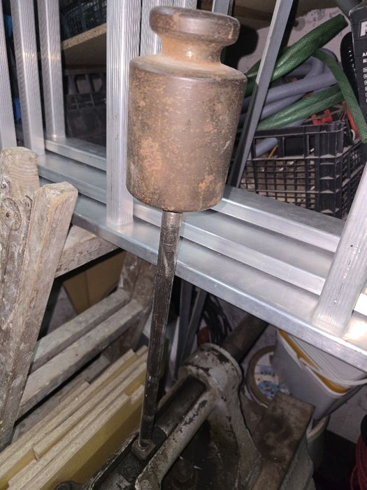 Универсален мазгален струг